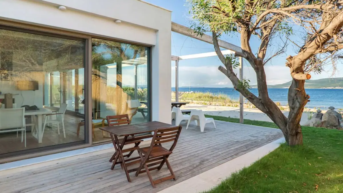 Deniz Manzaralı Villa